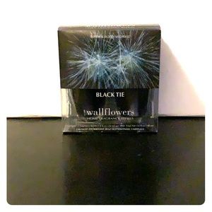 Bath&Body Works BLACK TIE Wallflower Set/2Refills